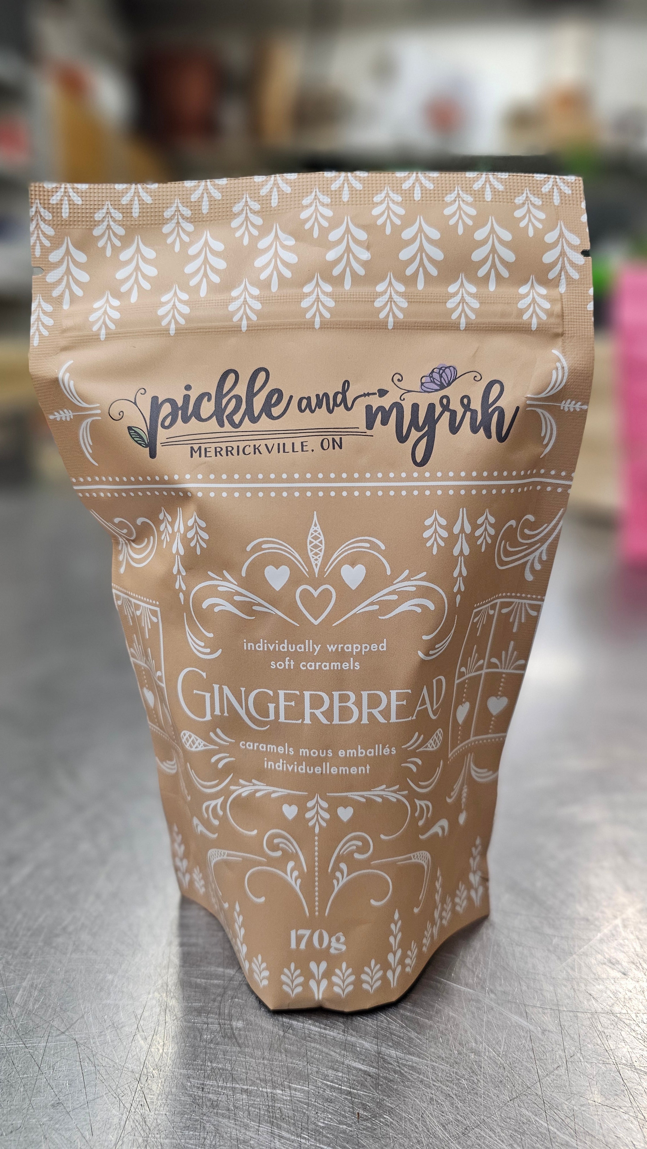 caramel mou, caramel artisanal, caramel fait main, caramel canadien, confiserie artisanale, caramel pain d’épice, caramel fondant, gourmandise sucrée, cadeau gourmand, sucrerie artisanale, caramel de Noël
