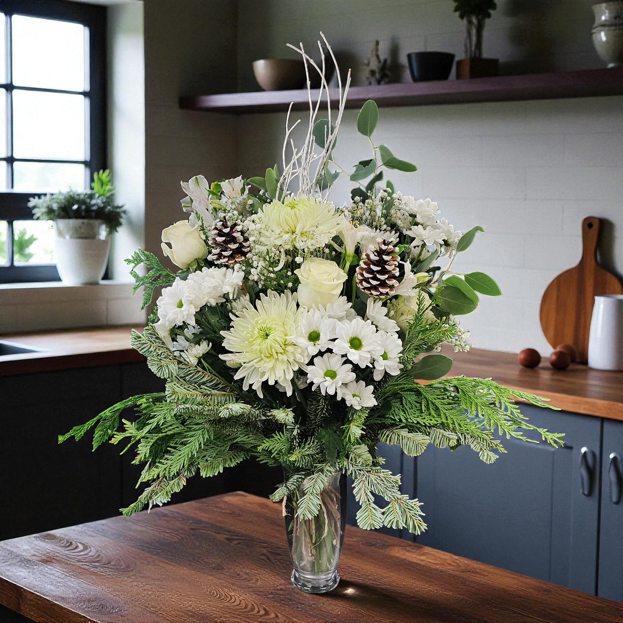 Arrangement de Noël Blanc et Vert – Élégance Hivernale