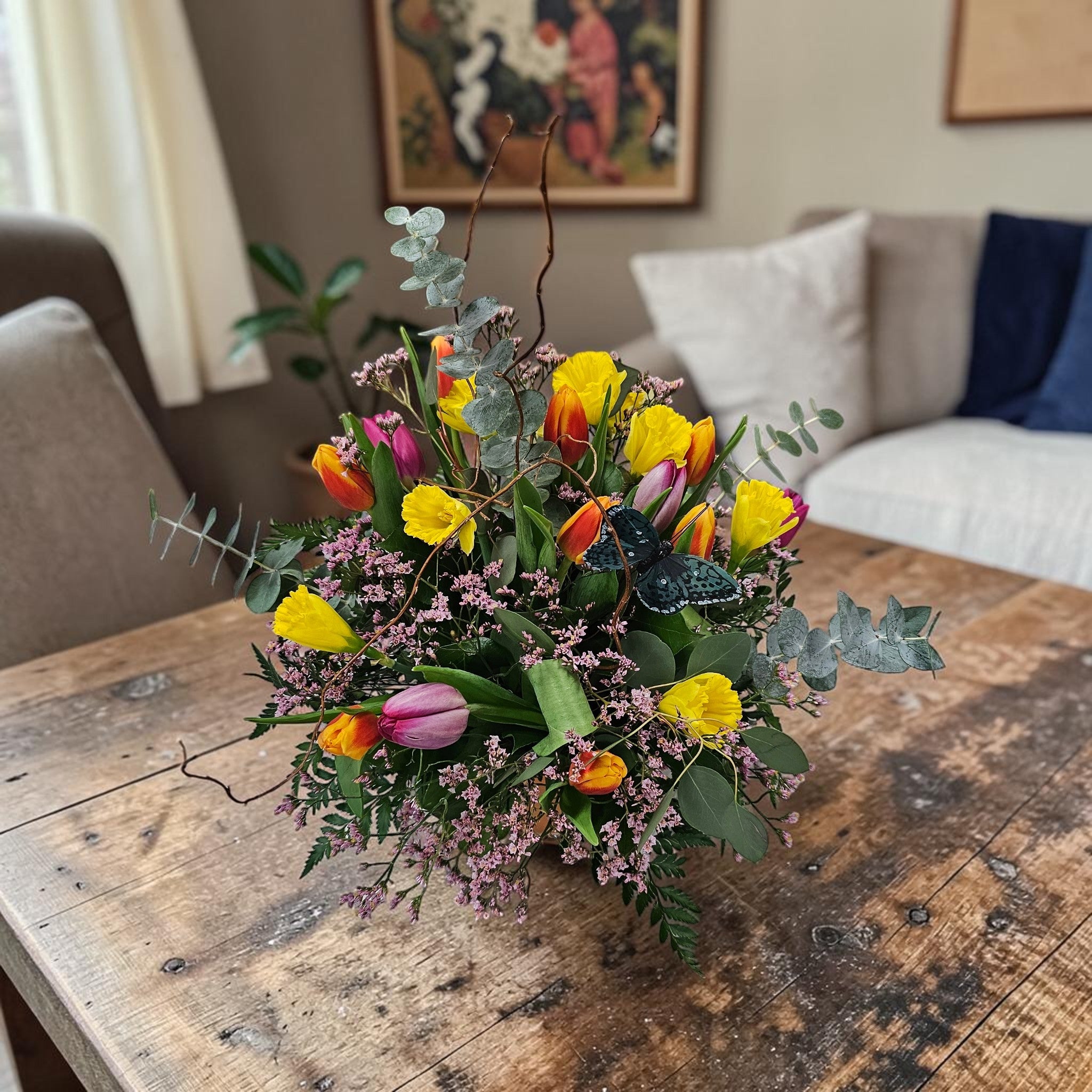 Bouquet printanier lumineux aux tulipes colorées