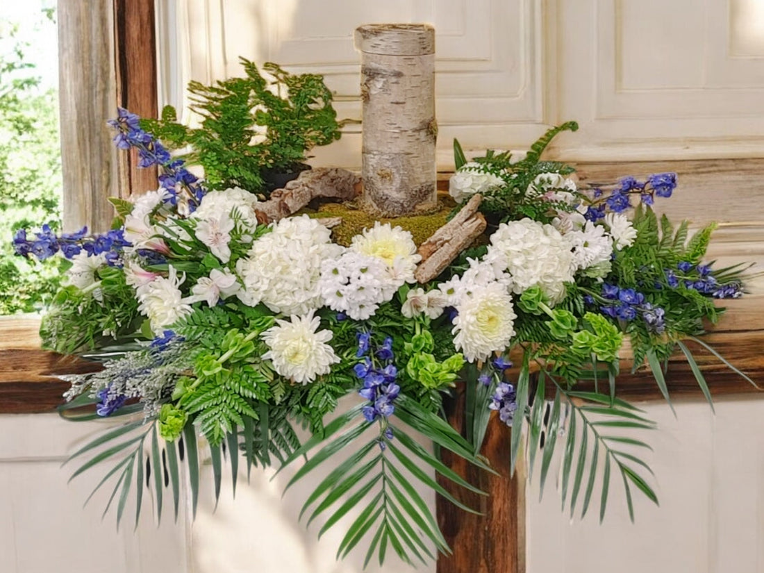 Arrangement Floral pour Urne Funéraire - Souvenir Naturel