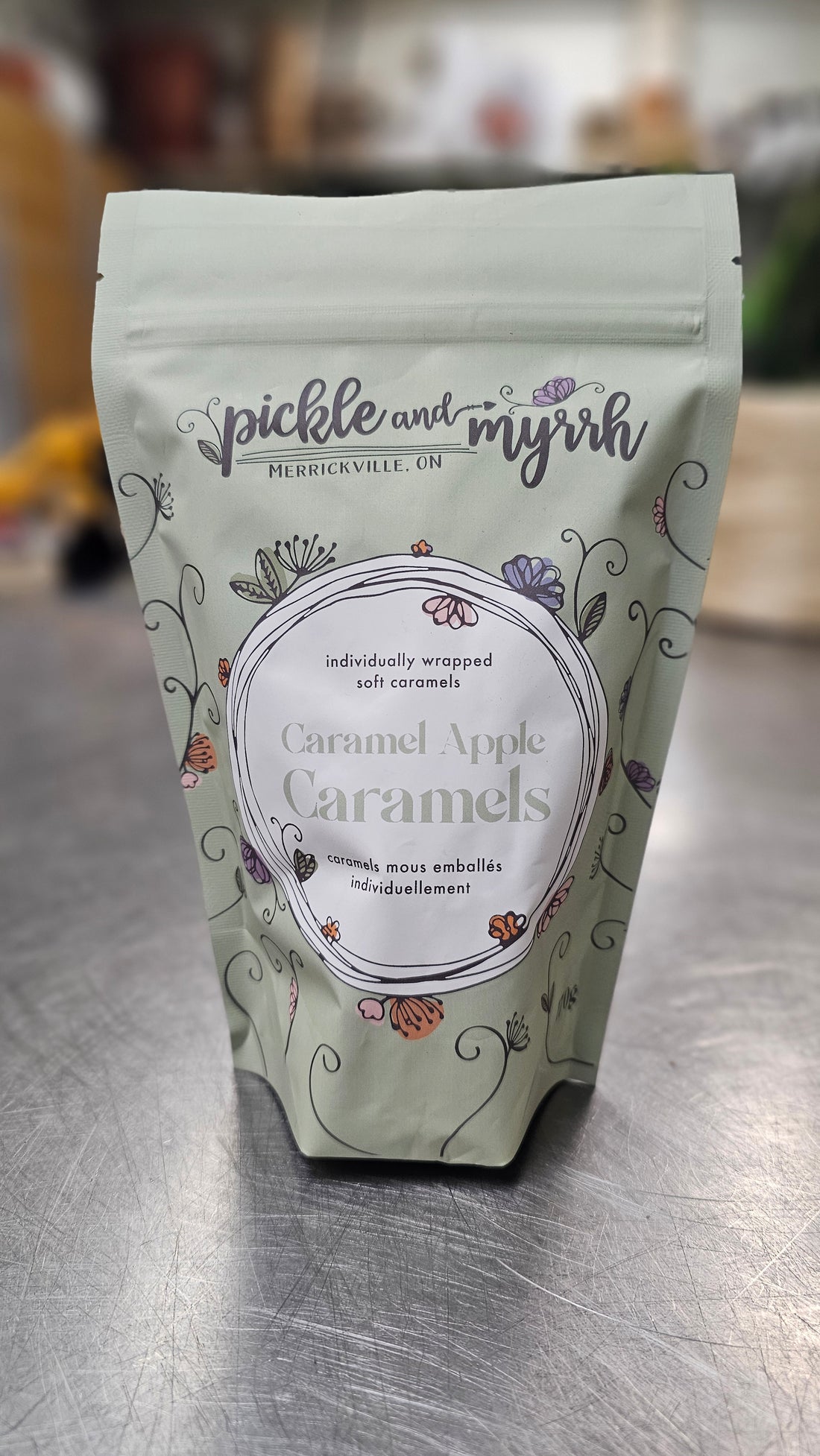 caramel mou, caramel artisanal, caramel fait main, caramel canadien, confiserie artisanale, caramel pomme, caramel fondant, gourmandise sucrée, cadeau gourmand, sucrerie artisanale