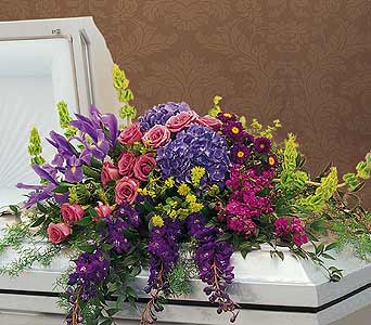 Arrangement de Cercueil - Harmonie en Violet et Rose